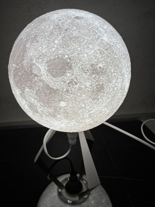 Lampa texturata luna  bec LED