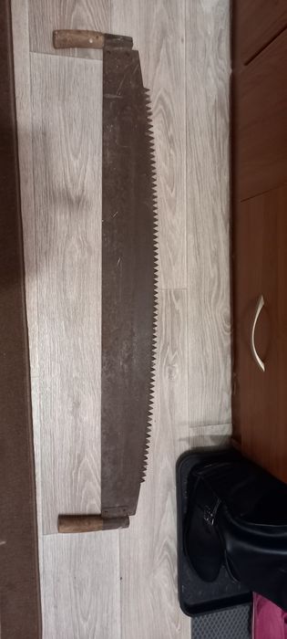 Продам двуручную пилу