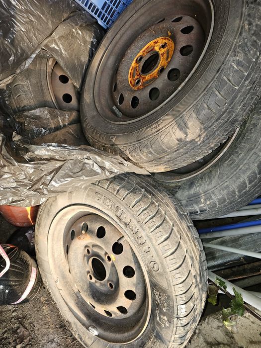 4 Roți 165 /65 R 13