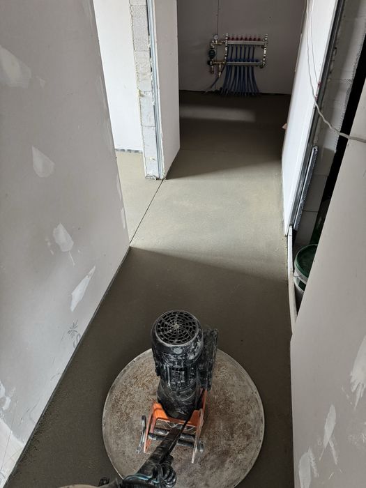 Подови замазки с машина