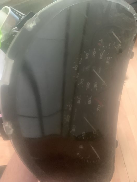 Ceasuri bord peugeot 206 CC si 206 benzina