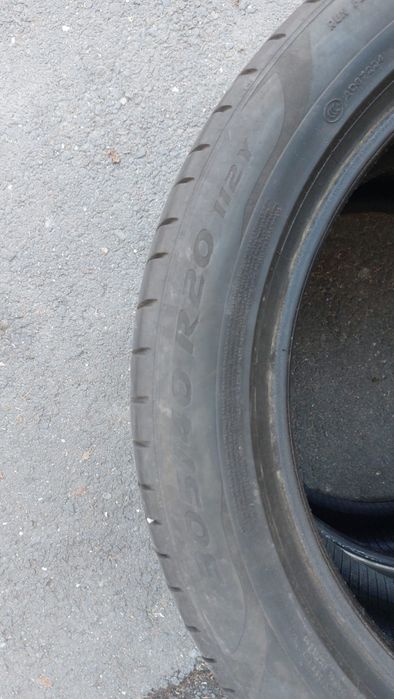 275 45 fata 305 40 R20 spate Dot 2020