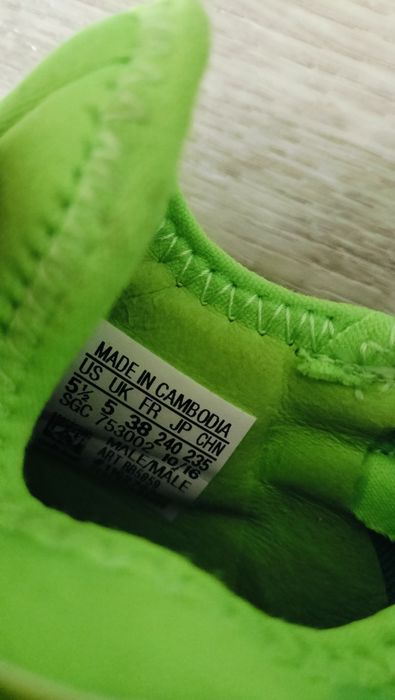 Продам Бутсы Adidas