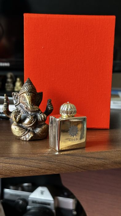 Миниатюры ароматов Amouage