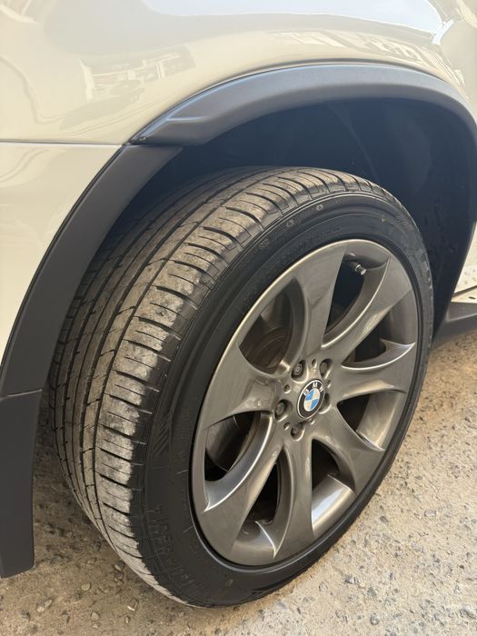 Резина на бмв Х5 Х6