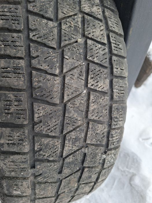 Продам 4 резины зимние