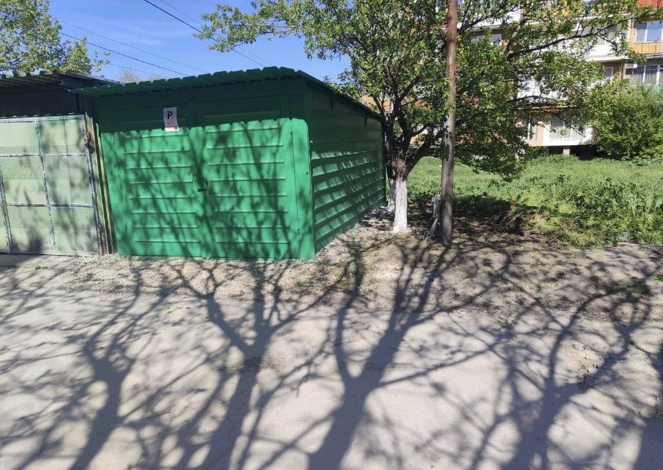 Гараж.