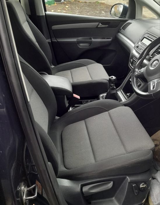 Dezmembrez VW Sharan 7N 2.0 TDI