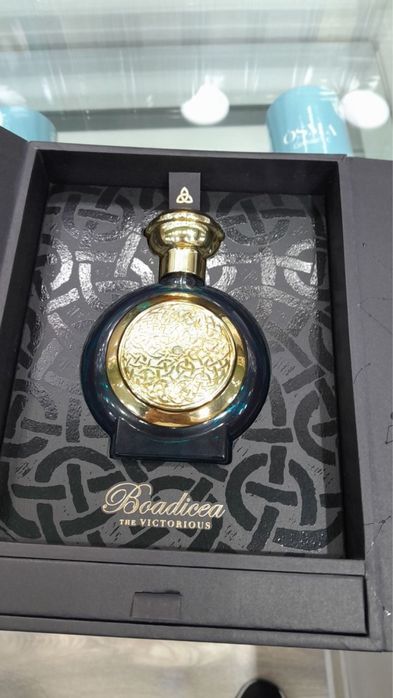 Boadecia Aqua sapphire