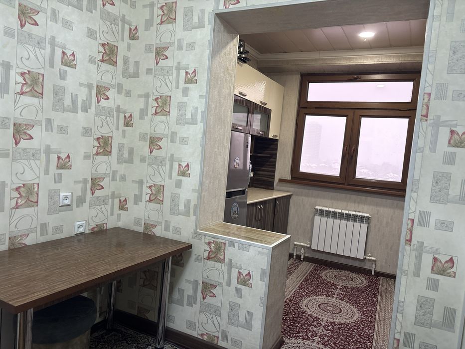 4 комнатная квартира около Миробод авенью