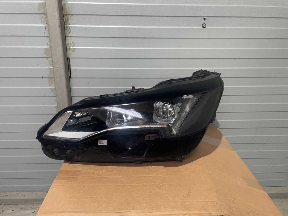Far stanga led Peugeot 3008 / 5008 An 2020 - 2024  cod 9836230680
