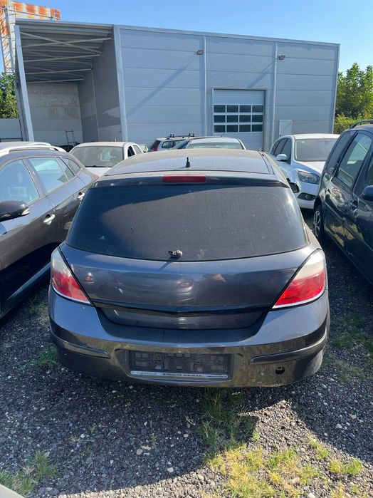 Dezmembrez Opel Astra H 1,4 1,6 benzina cutie automata culoare gri inchis 2005