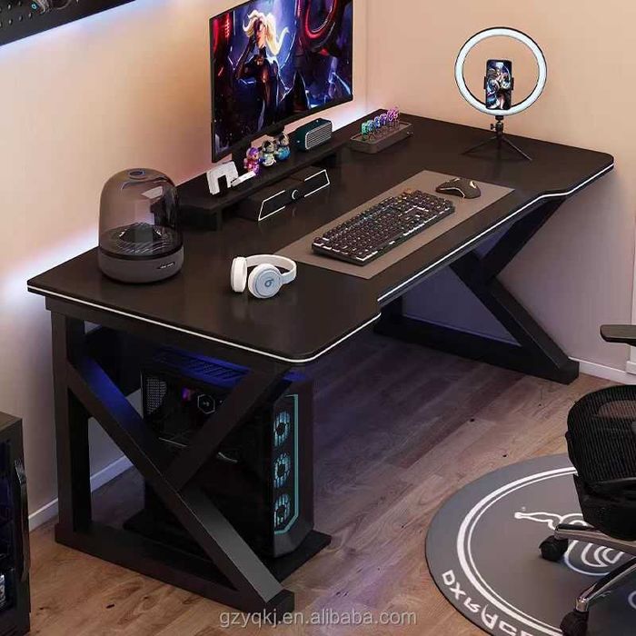 Компьютерный стол  с карбоновым покрытием Игровой компьютерный