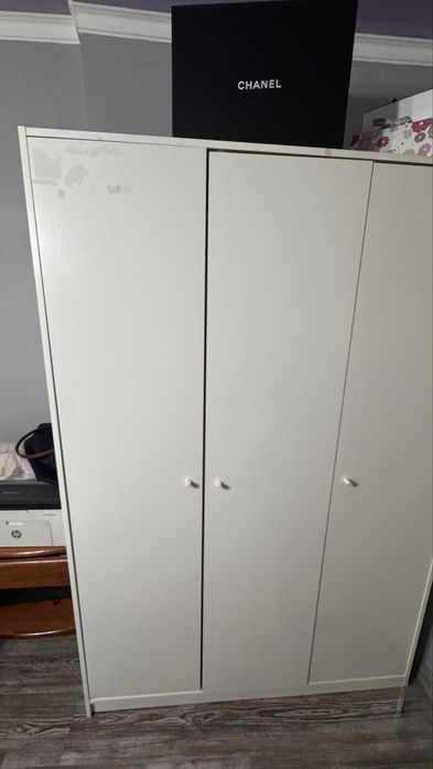 Шкаф IKEA, 3-дверный, белый