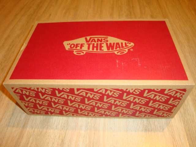 Оригинални кецове Vans
