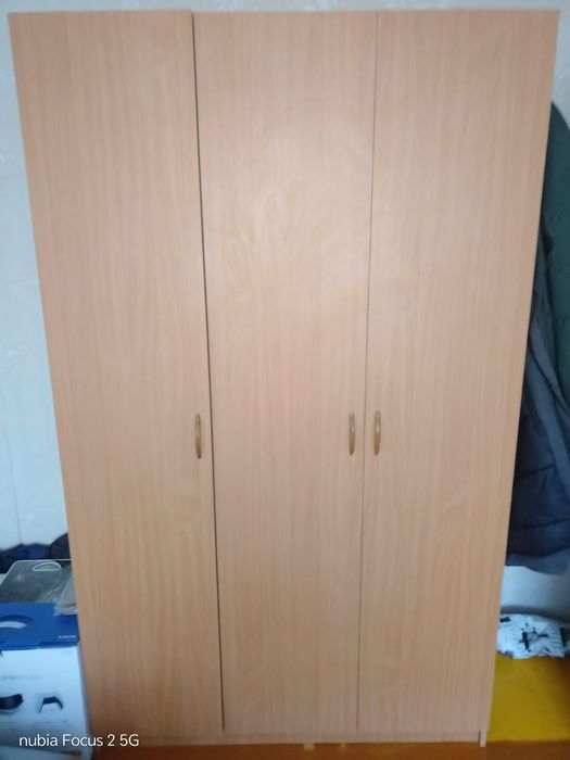 Продам шкаф в хорошем состоянии