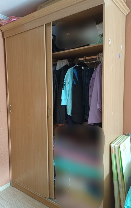 Шкаф для одежды.