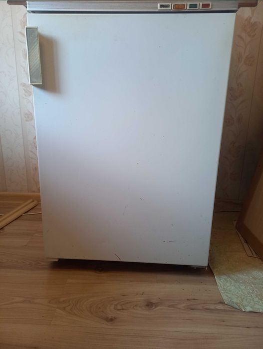 Продам морозилку