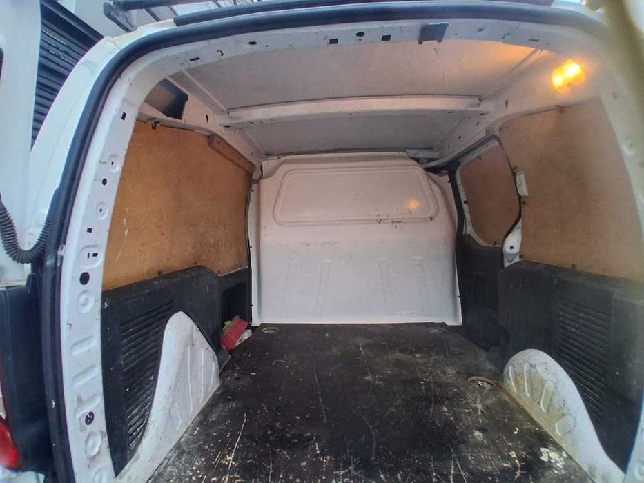 Peugeot partner 2016 duba 127000km autoutilitara