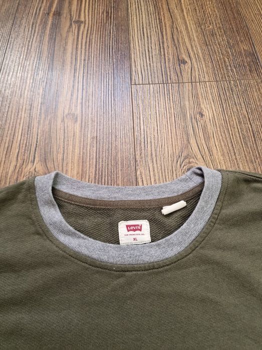 Страхотен мъжки  суитчър LEVI'S размер  2XL