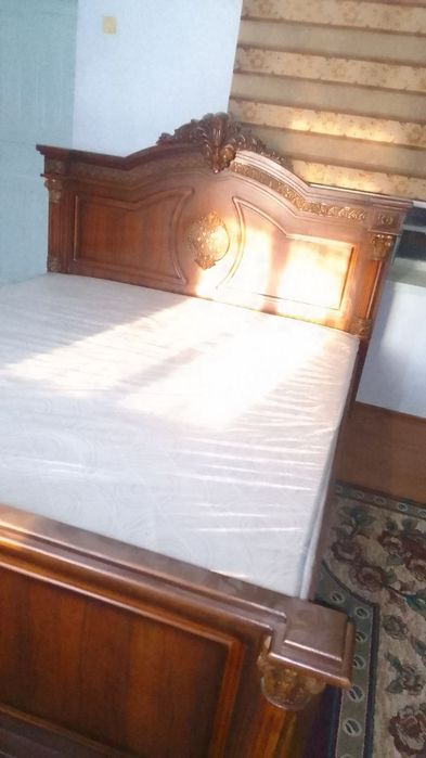 Yotoqxona mebellar sotiladi