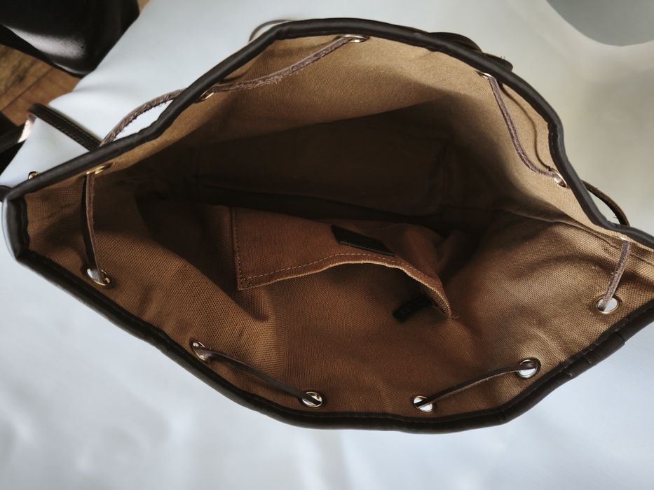 Louis Vuitton, чантата еко кожа