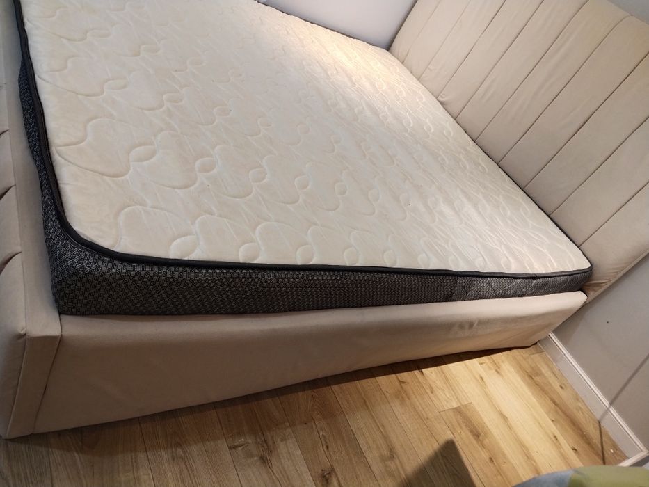 Двухспальная кровать 180*200