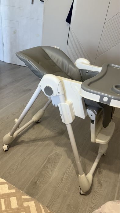 Детский стульчик для кормления