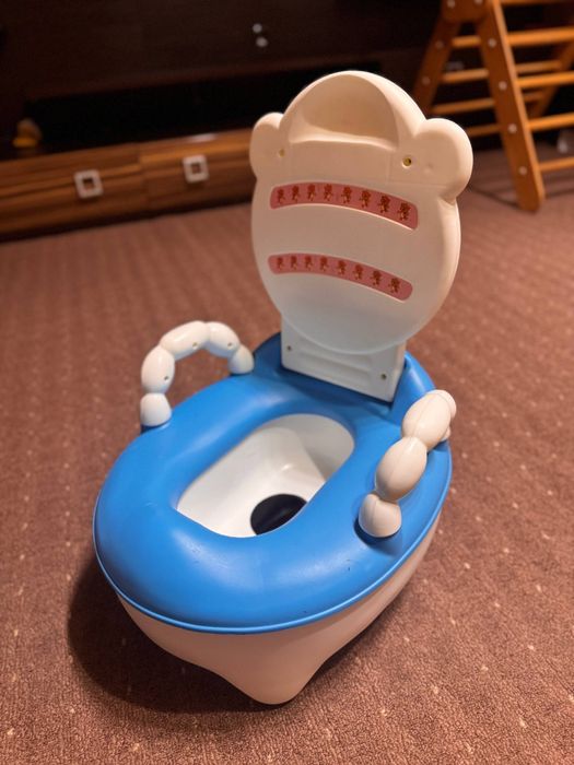 Продам детский горшок