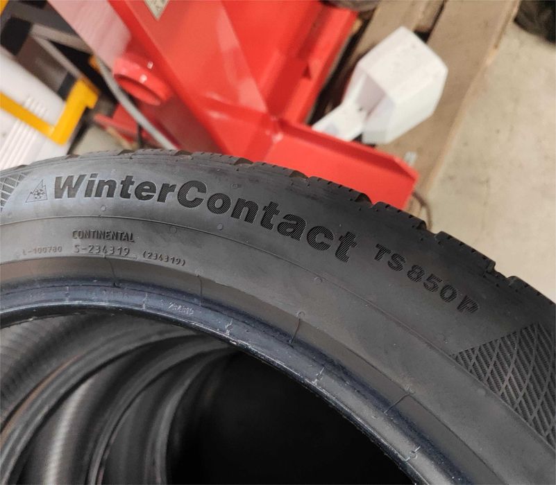 2бр. зимни гуми 215/50/18 Continental