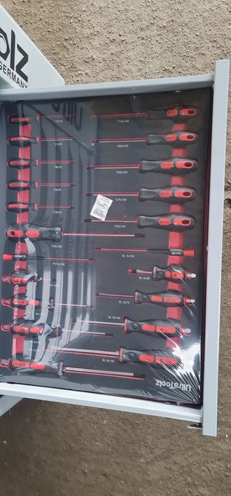 Dulap cu scule profesionale XXL cu 8 sertare pline cu scule adus din