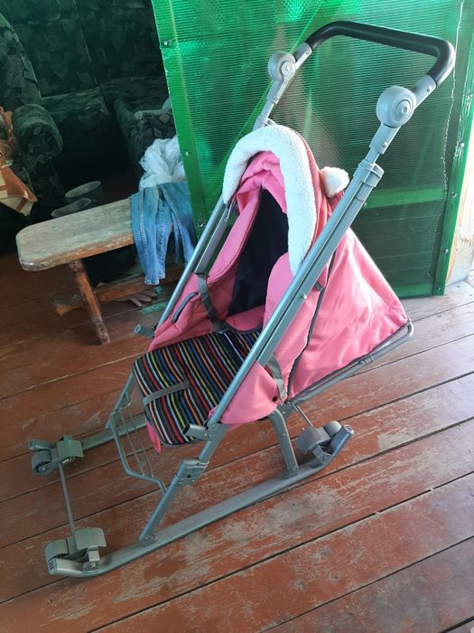 Зимняя детская коляска