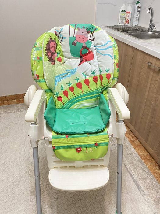 Детский стульчик для кормления