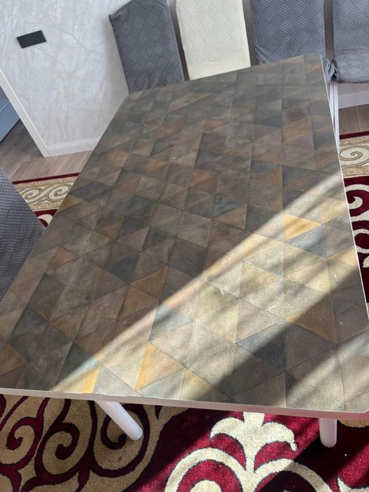 Стол,стулья кухонная