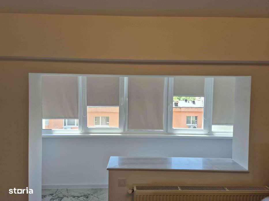 Proprietar vând apartament 2 camere central.