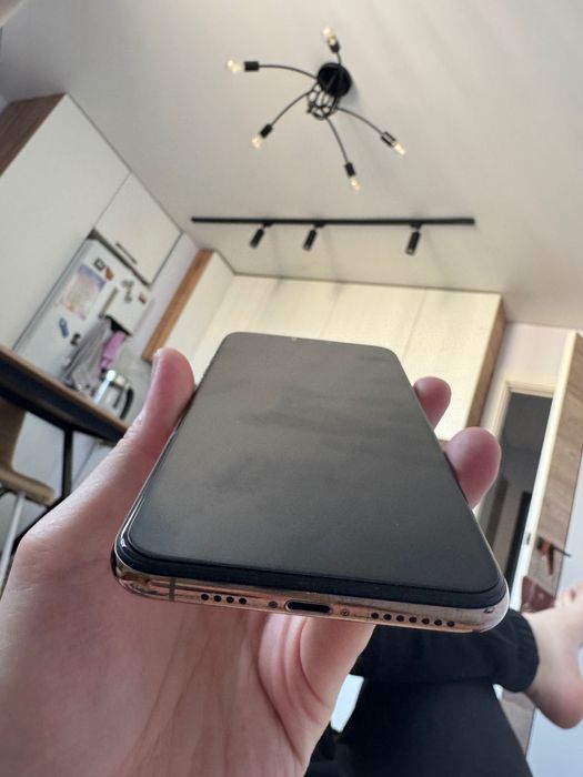 Продам / обменяю iphone  Xs Max, 256gb,79%