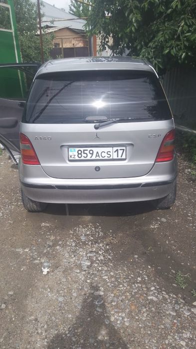 Машина Мерседес А 140