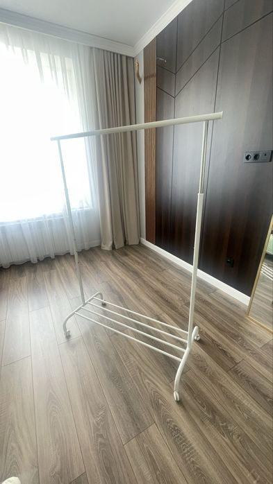 Ikea вешалка в отличном состоянии
