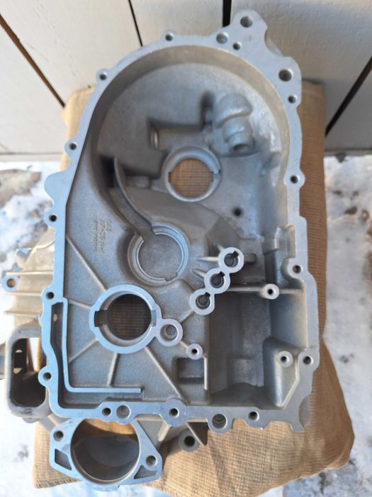 картер коробки передач ВАЗ-2110 новый