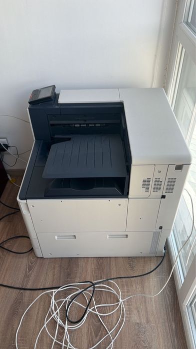 Продам принтер Xerox Versalink C8000