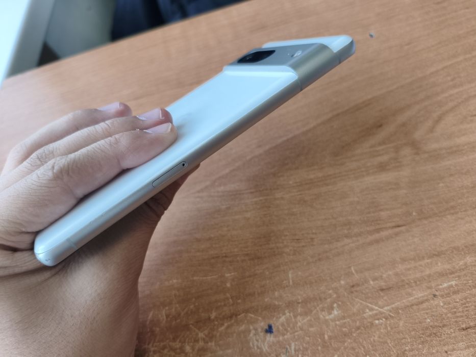 Продам pixel 7 8/128 bootloop