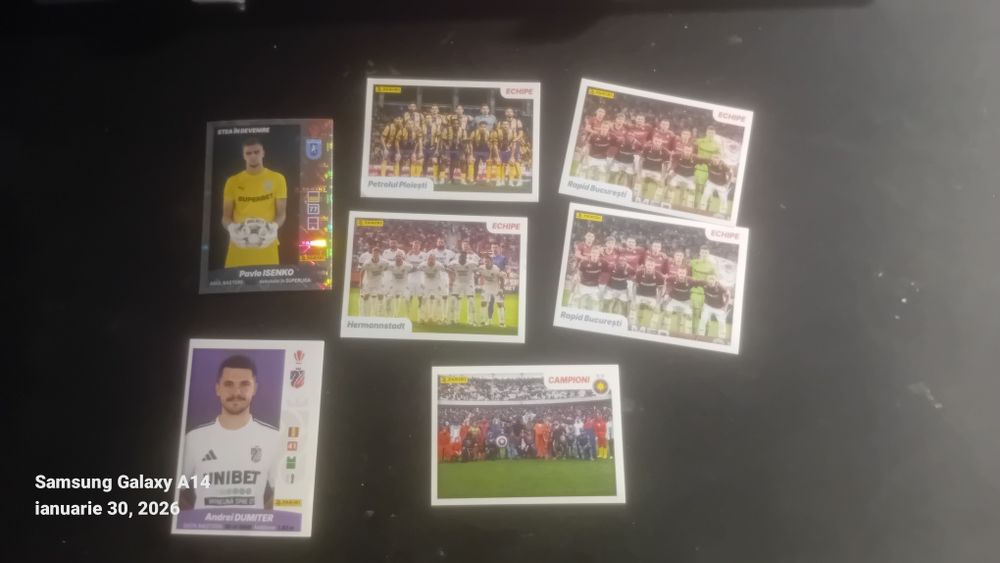 Vand cartonașe panini Superliga 2025-2026 (prețul pe bucata )