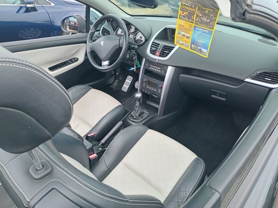 Peugeot 207 cc ! 1.6 benzina !