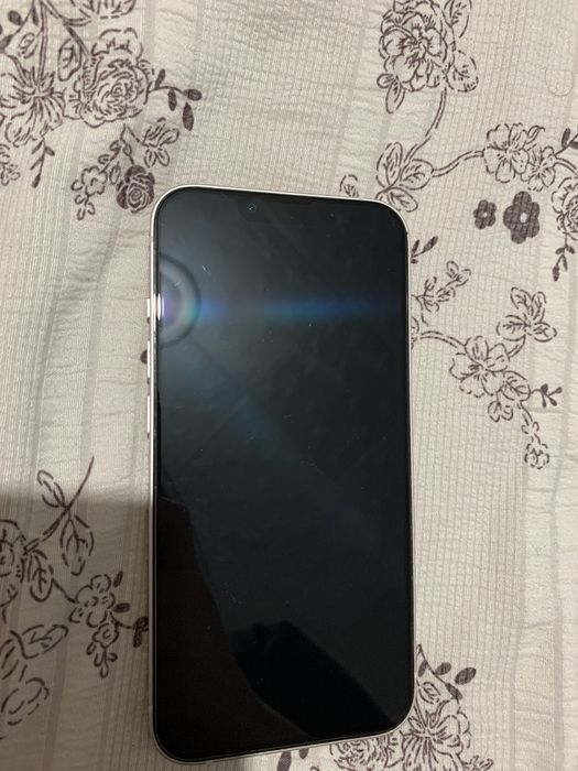 Продам айфон iphone 13