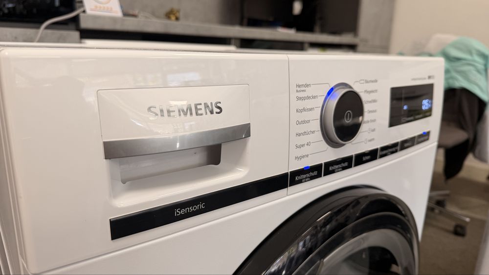 А+++ Сушилня с термопомпа  SIEMENS iQ700 WT47XMA1/01 , 700 W капацитет,8 кг ,AUTODRY | SELFCLEANING