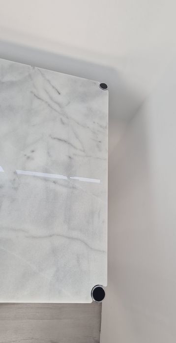 Бюро с мраморен пло USM Haller, класически дизайн за офиси или дома