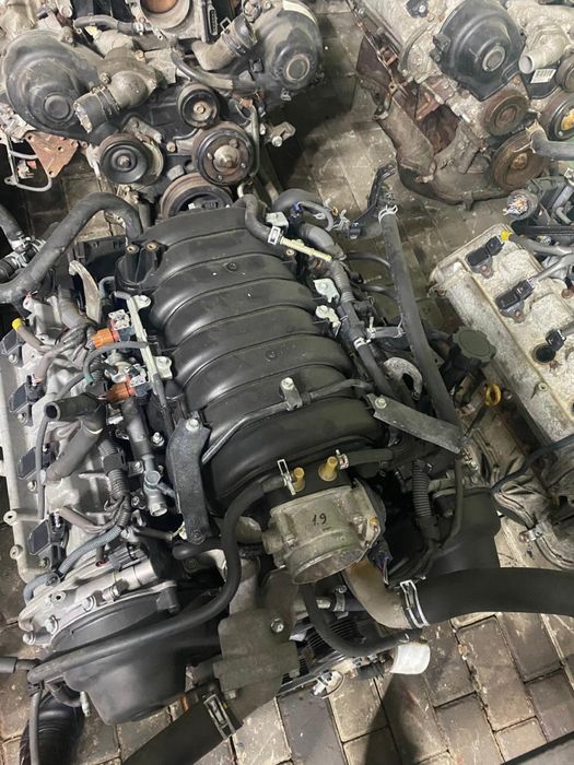 Срочно Матор с гарантий 2UZ-FE VVT-I