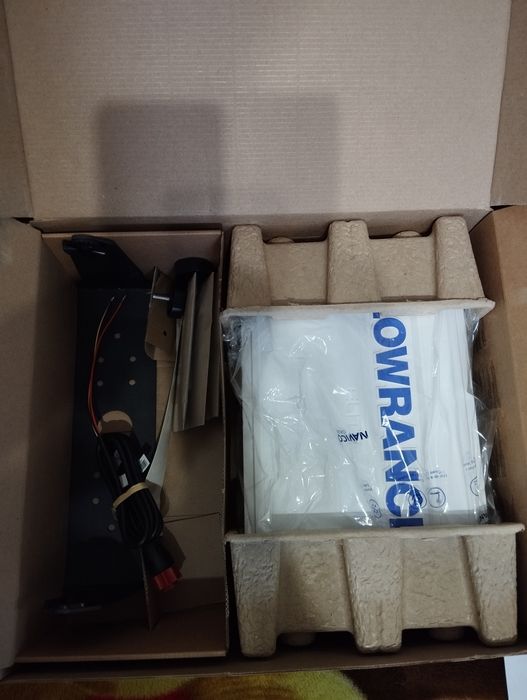Продам  Lowrance  HDS Carbon 9
Прибор и датчик