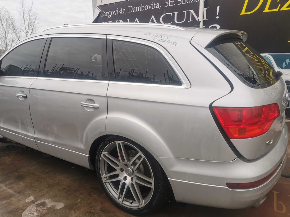 dezmembrez audi Q7 4L 3.0tdi/capota audi q7/usa audi q7/far audi q7