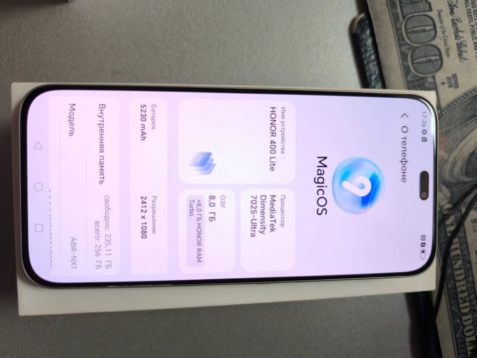 Телефон Honor 400 Lite